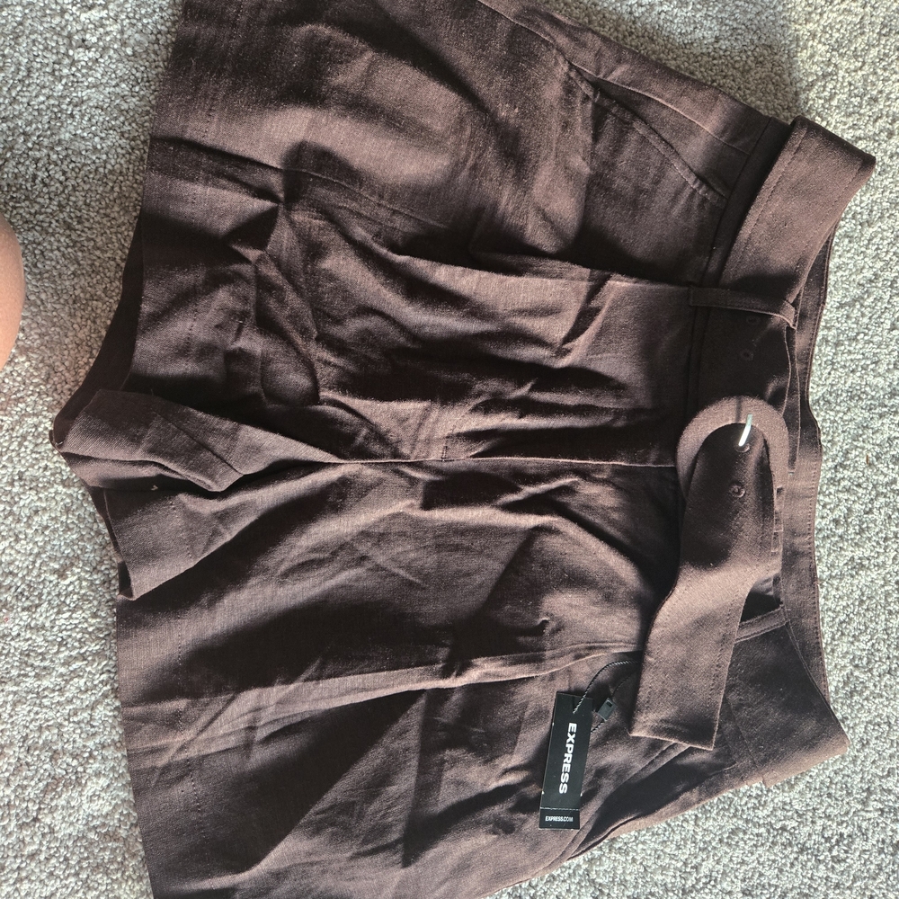 Express High-Waist Belted Shorts - Chocolate Brown